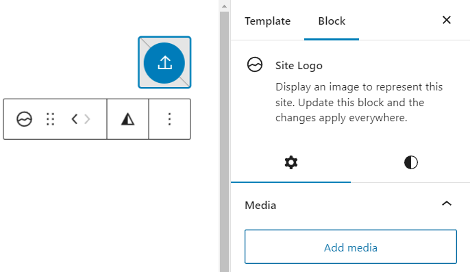 Le panneau de configuration du bloc de site, qui montre la section média pour ajouter une image