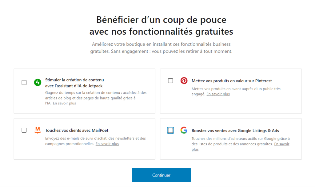Un formulaire d'installation de WooCommerce montrant une liste de fonctionnalit&eacute;s gratuites