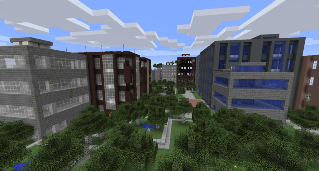Image Minecraft montrant une ville abandonnée avec des gratte-ciel et des arbres occupant l'espace entre eux.
