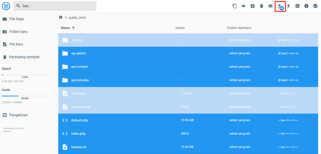 memilih semua file di file manager hostinger untuk didownload