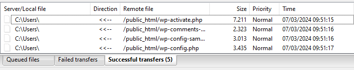 fitur di panel bawah filezilla menunjukkan transfer yang berhasil