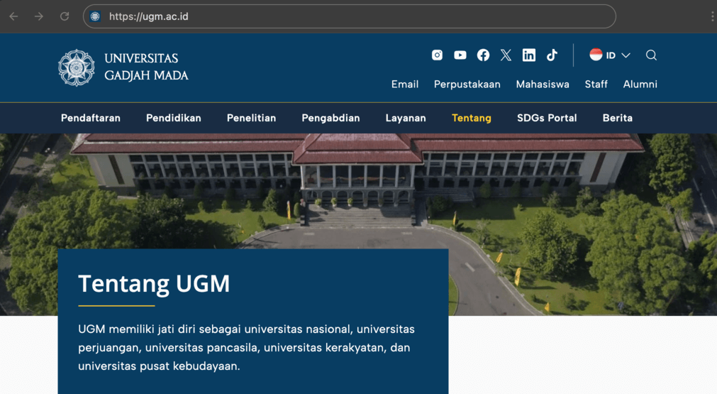 website universitas gadjah mada yang menggunakan domain .ac.id