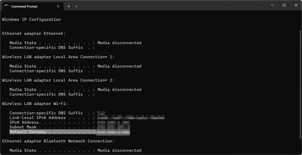 Output perintah ipconfig di Command Prompt yang menampilkan Default Gateway router.