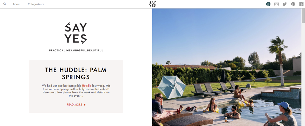 Uno screenshot che mostra la homepage di Say Yes