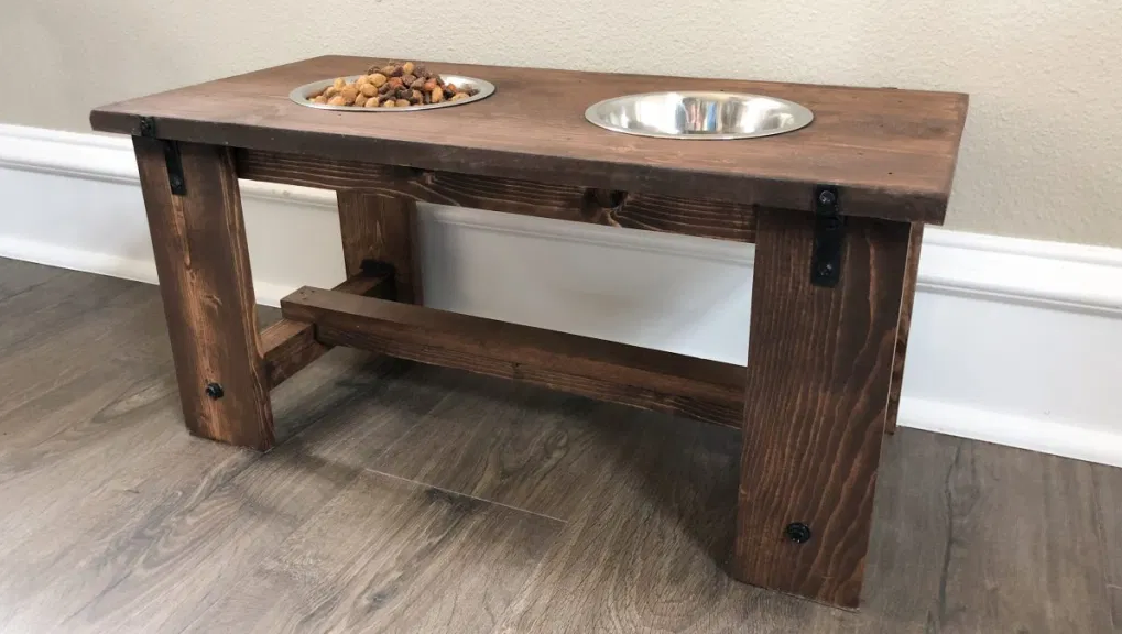 Picture of a bowl stand.
