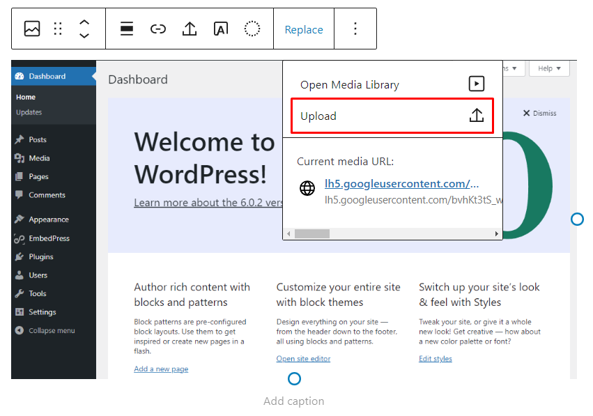 WordPress image block, highlighting the option to replace the image by uploading a new one